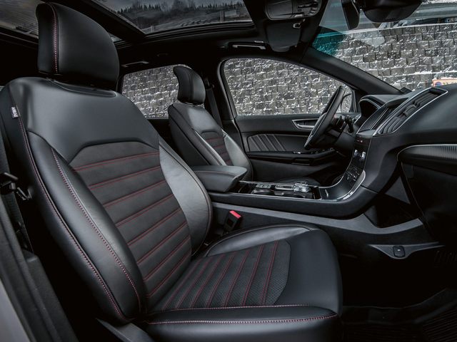 Ford Edge interior
