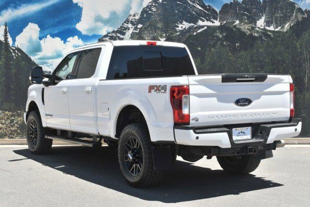 Used 2019 Ford F-250 LARIAT Truck Crew Cab