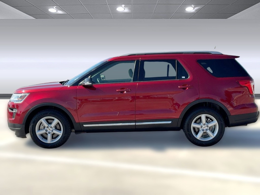 Used 2018 Ford Explorer XLT SUV