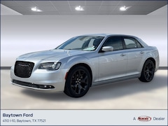 Used 2022 Chrysler 300 300S Sedan for sale in Baytown