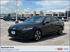 Used 2023 Hyundai Elantra SEL Sedan serving Houston