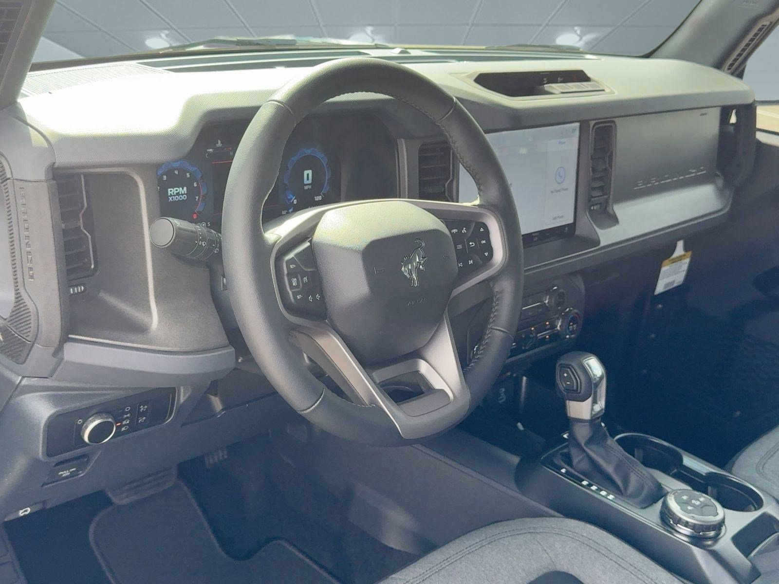 2025 Ford Bronco Big Bend photo 4