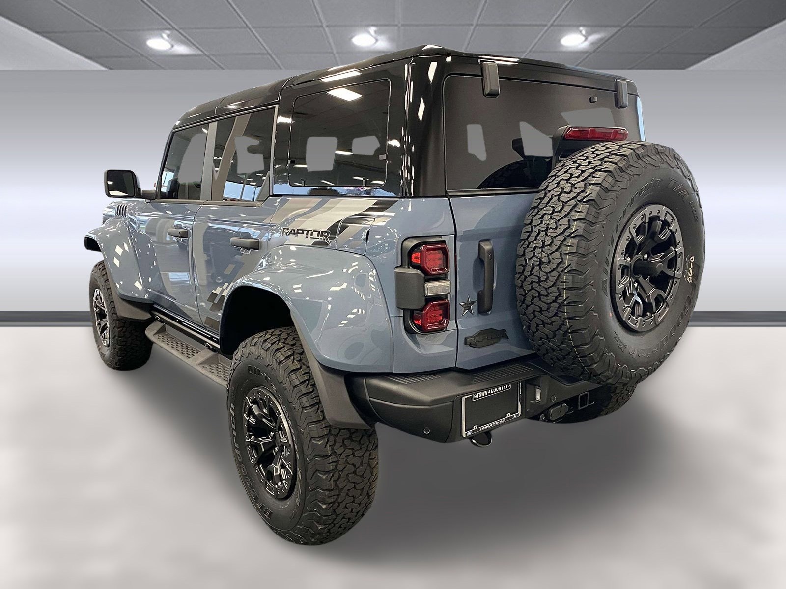 2025 Ford Bronco Raptor photo 2