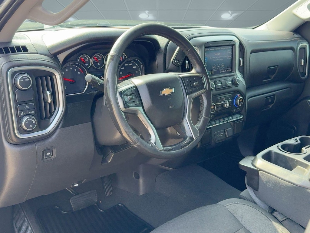 Used 2021 Chevrolet Silverado 1500 LT Truck Crew Cab
