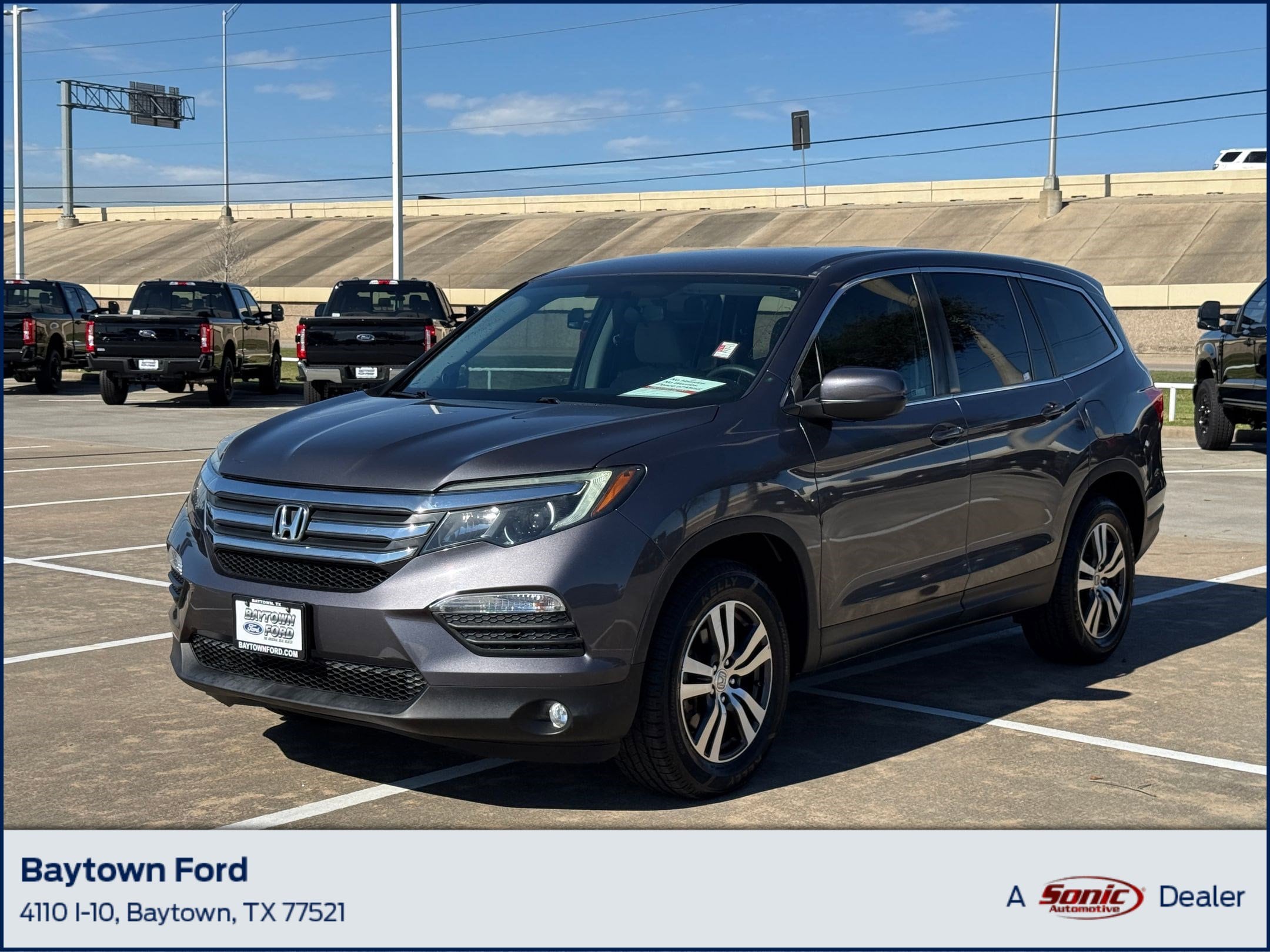 2018 Honda Pilot EX's photo
