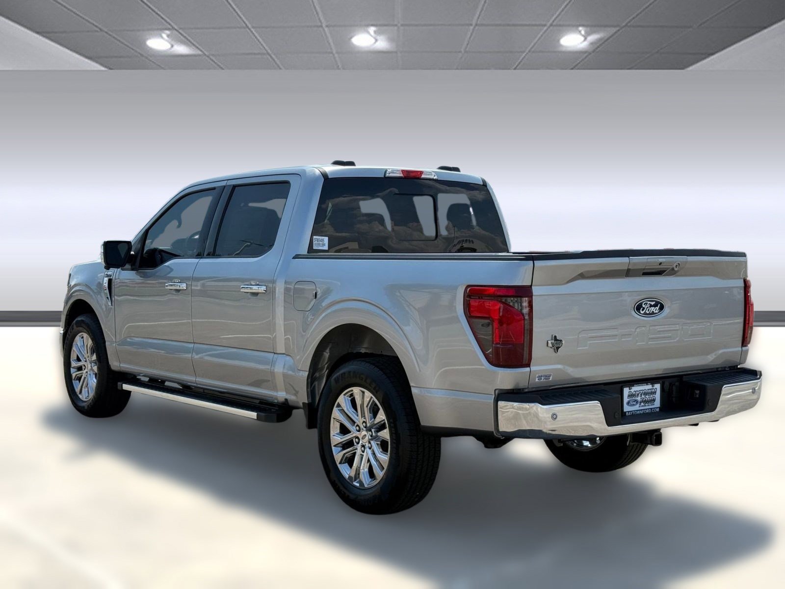 2025 Ford F-150 XLT photo 3