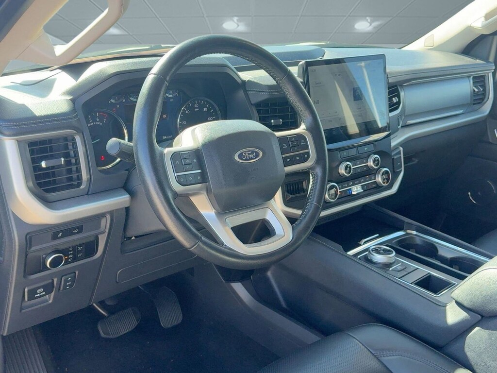 Used 2024 Ford Expedition XLT SUV