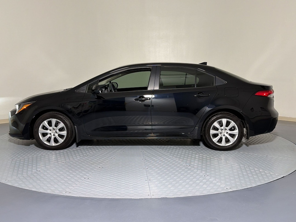 Used 2025 Toyota Corolla LE Sedan