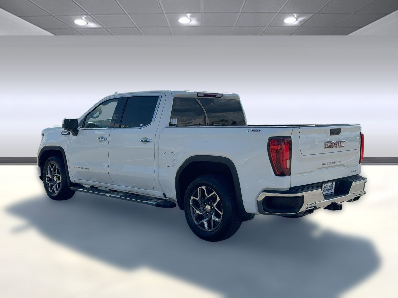 2023 Gmc Sierra 1500 SLT photo 3