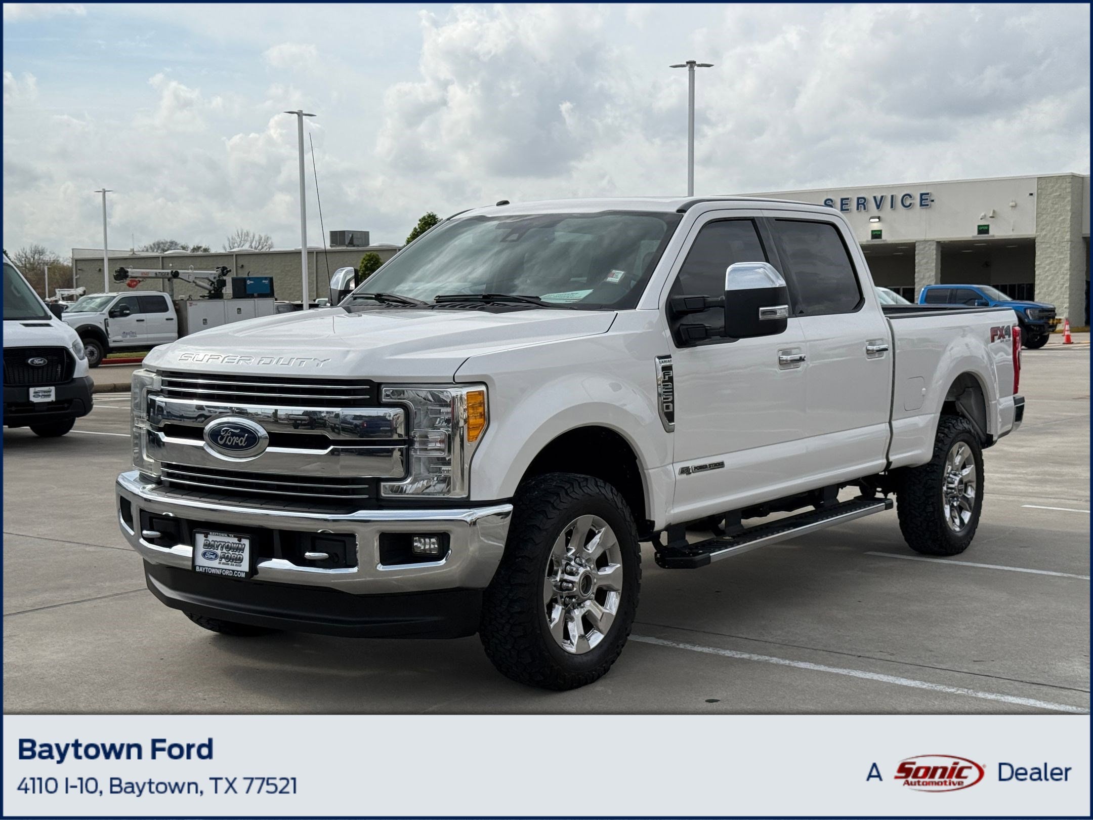 2017 Ford F-250 Super Duty Lariat's photo