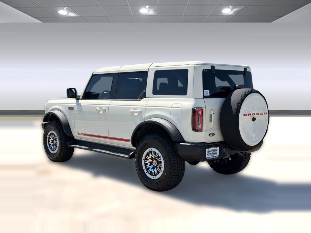 New 2026 Ford Bronco Outer Banks SUV