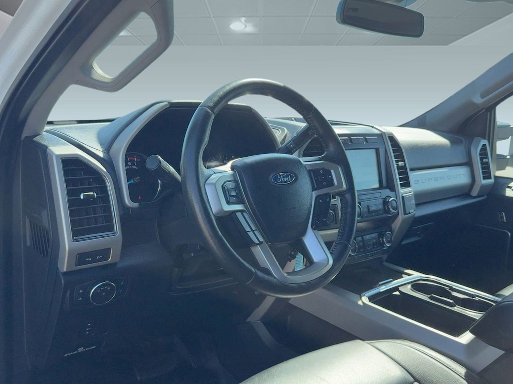 Used 2020 Ford F-250 LARIAT Truck Crew Cab