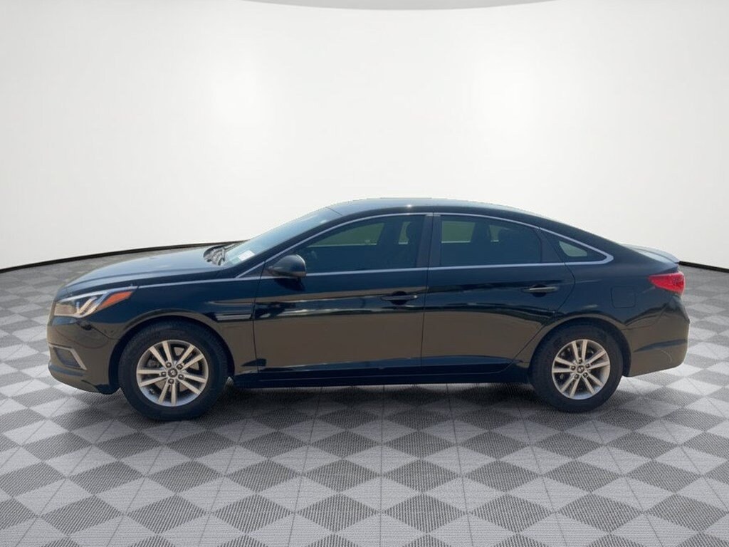 Used 2016 Hyundai Sonata 2.4L SE Sedan