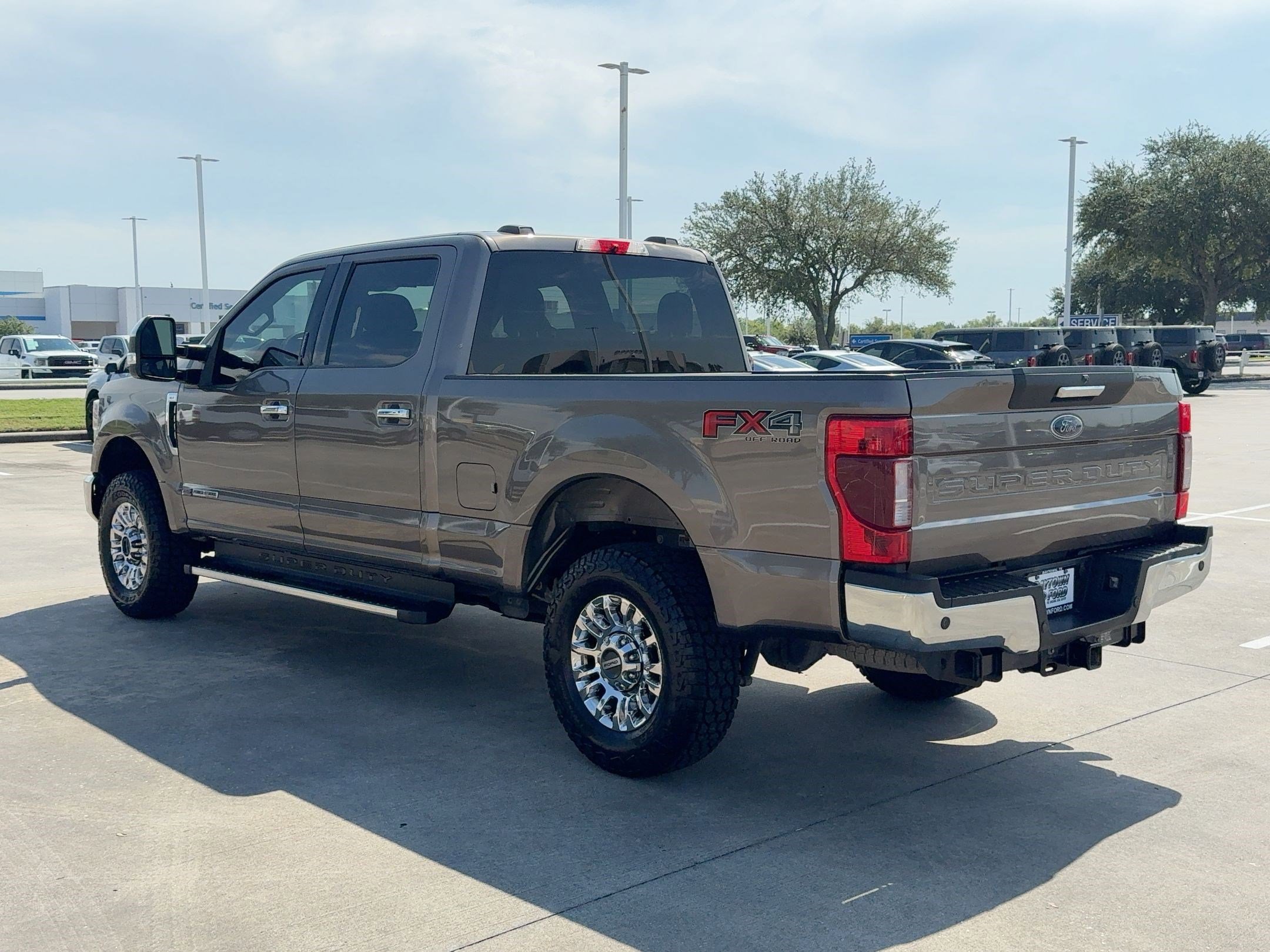 2022 Ford F-250 XLT photo 3
