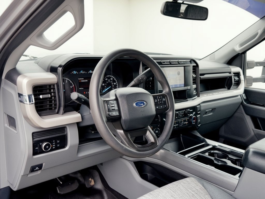 Used 2023 Ford F-450 XLT Truck Crew Cab