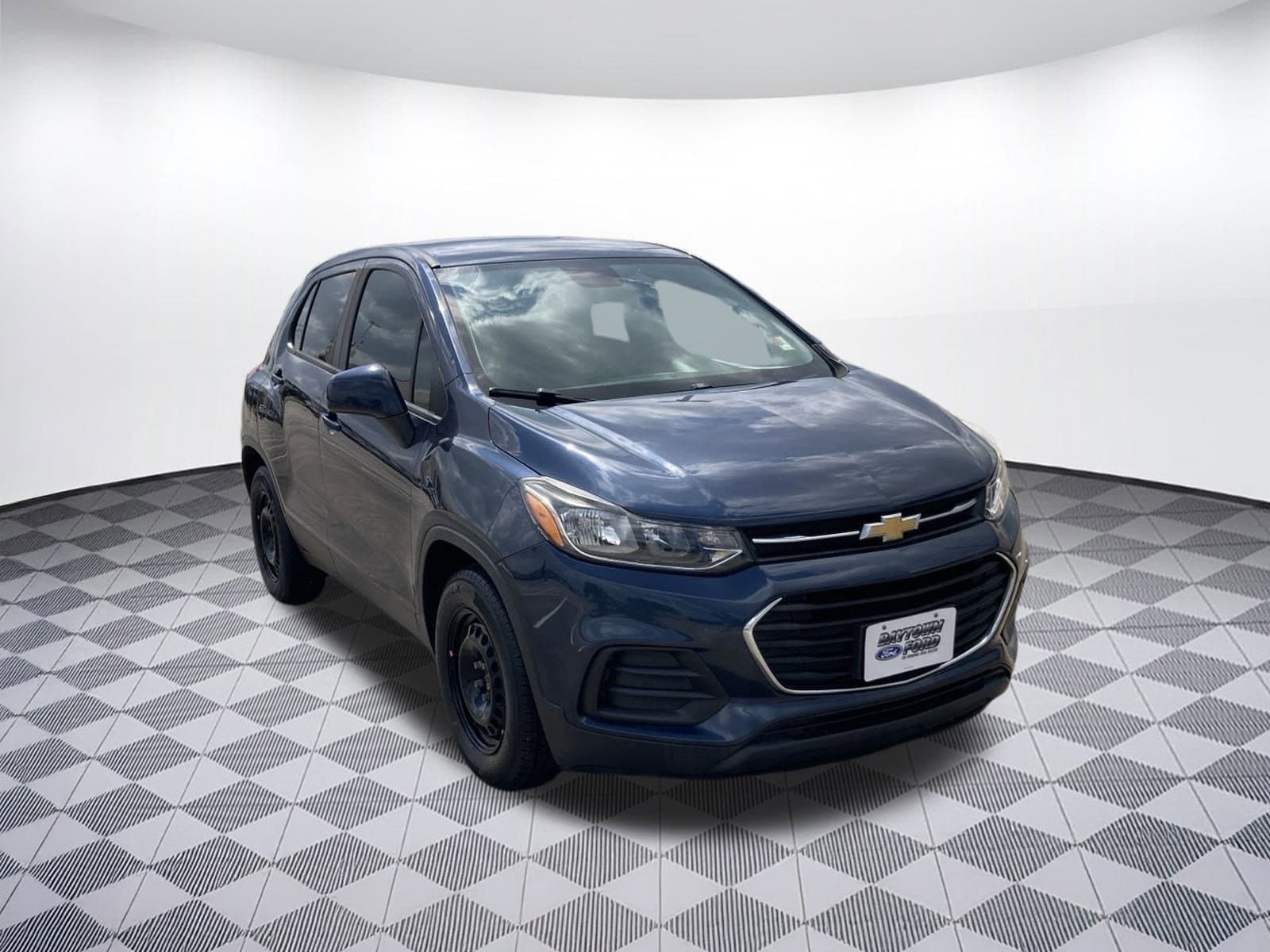 Used 2018 Chevrolet Trax LS with VIN 3GNCJKSB2JL159988 for sale in Baytown, TX