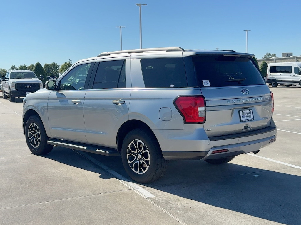 Used 2024 Ford Expedition XLT SUV