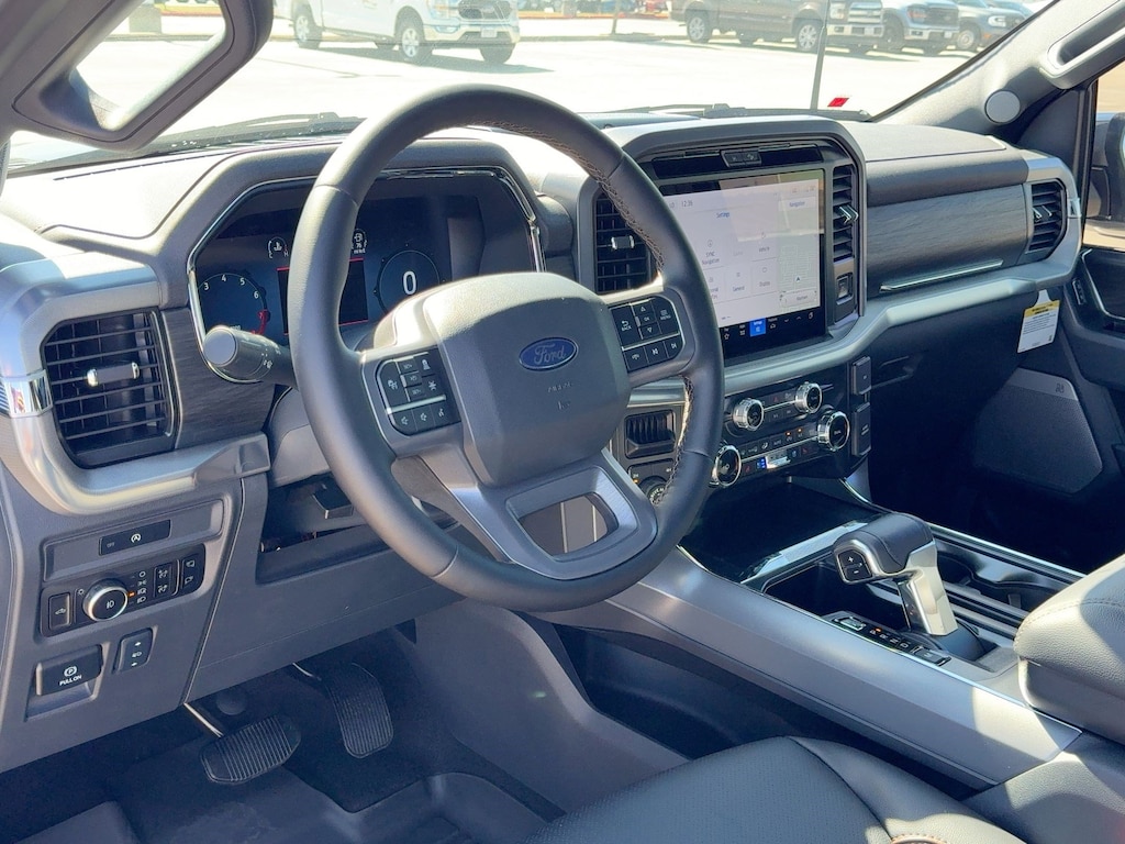 New 2025 Ford F-150 LARIAT TRUCK