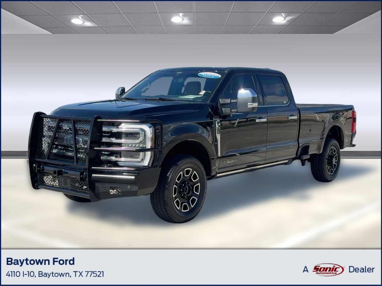 2024 Ford F-350 Super Duty Platinum's photo