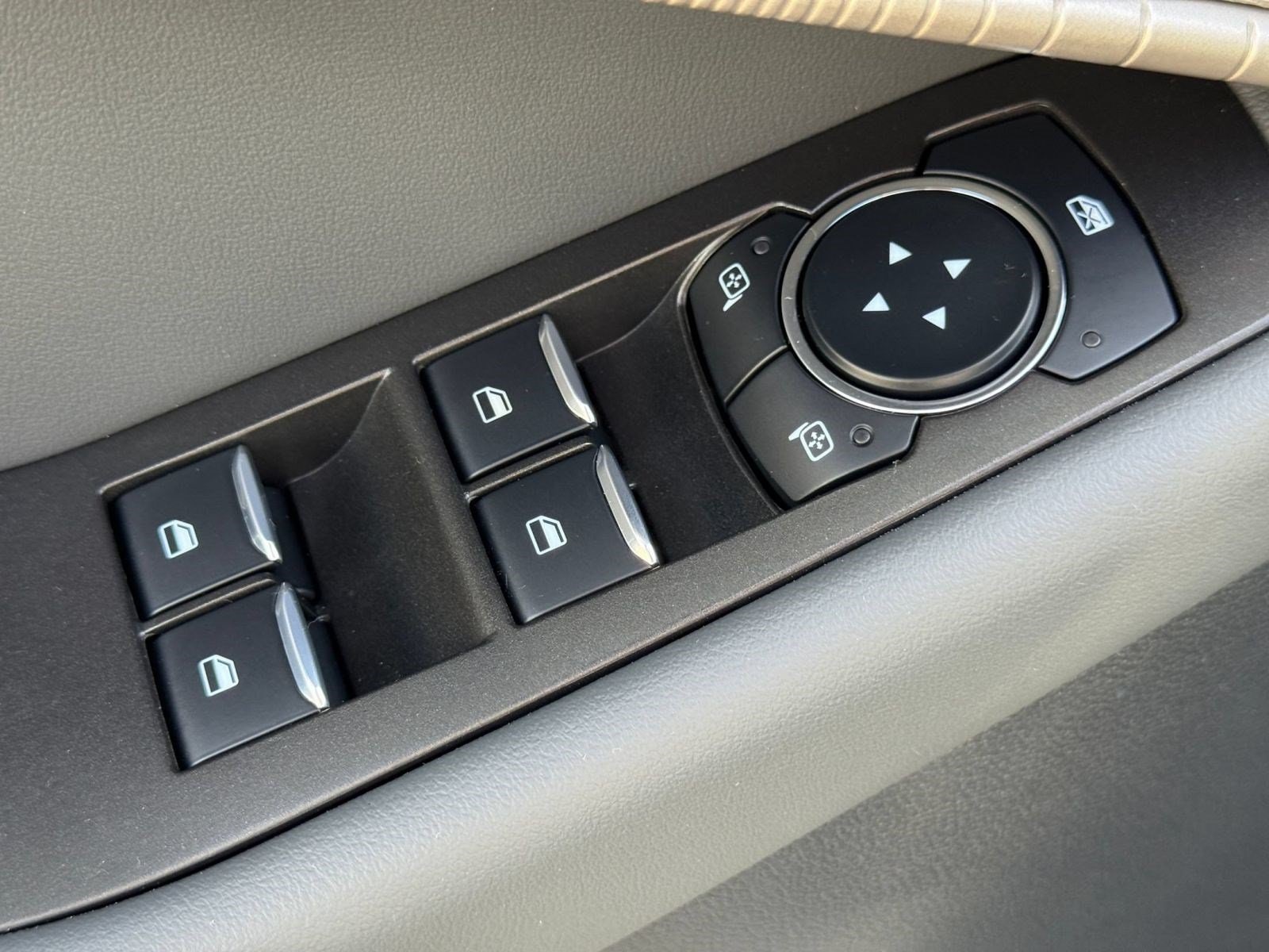 2026 Ford Explorer Active - Photo 19