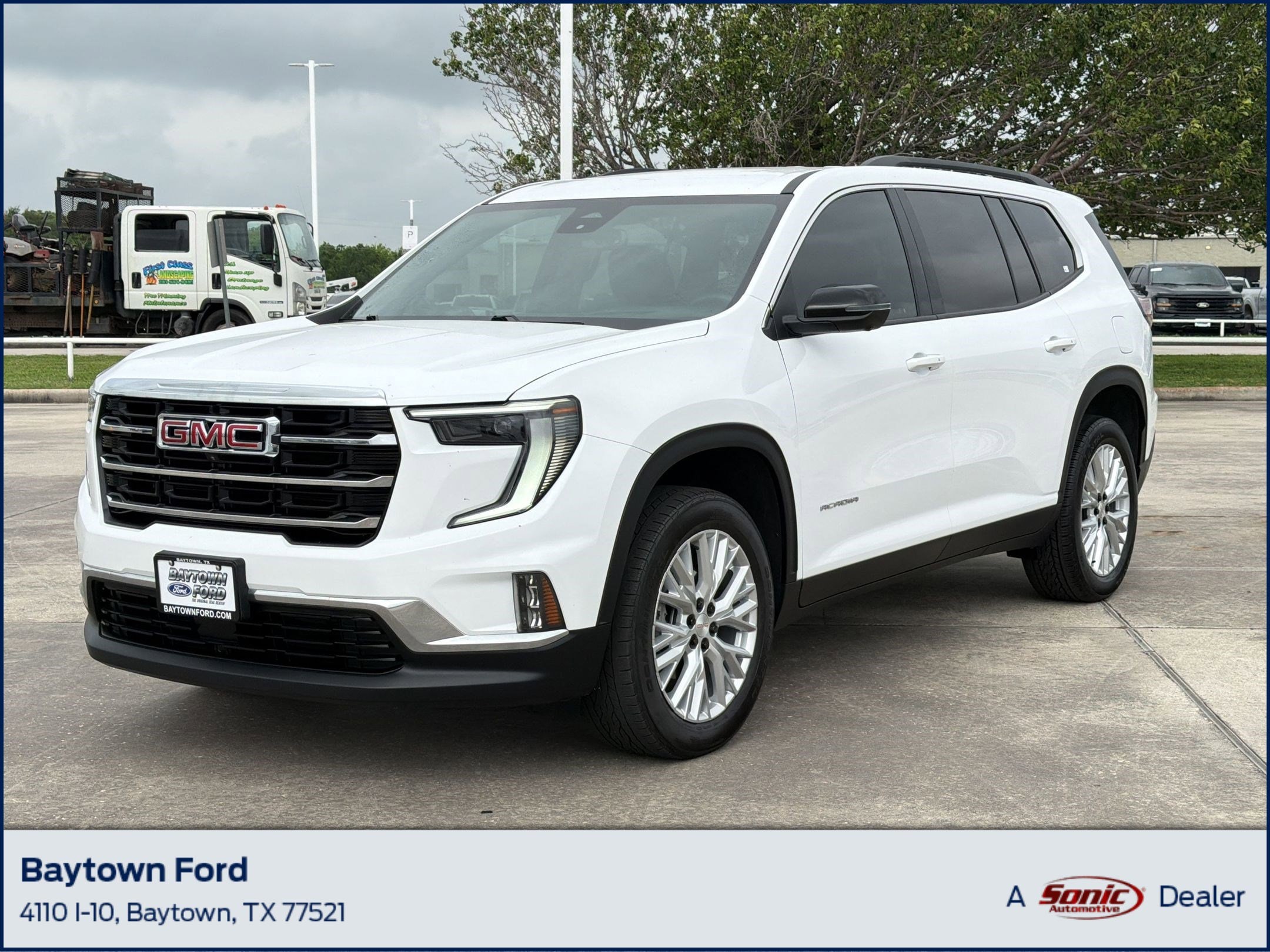 2025 GMC Acadia Elevation FWD's photo