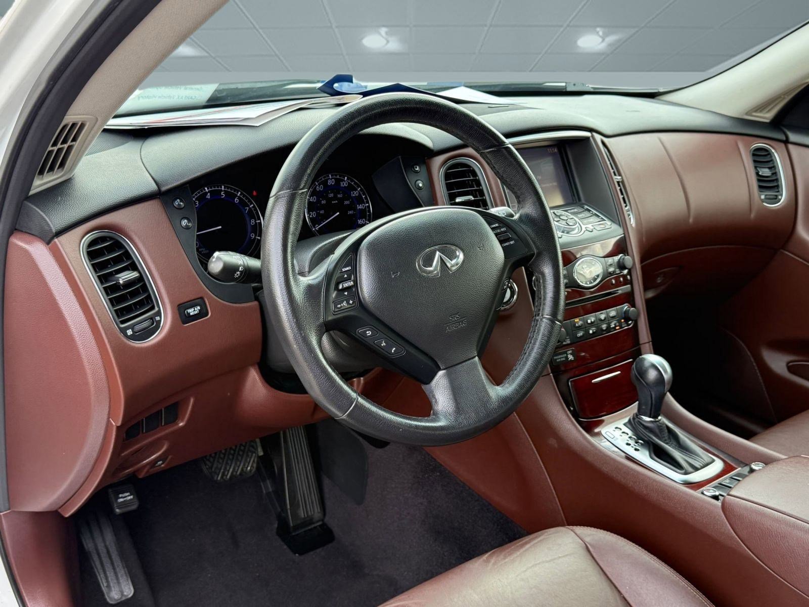 2016 Infiniti QX50 photo 4
