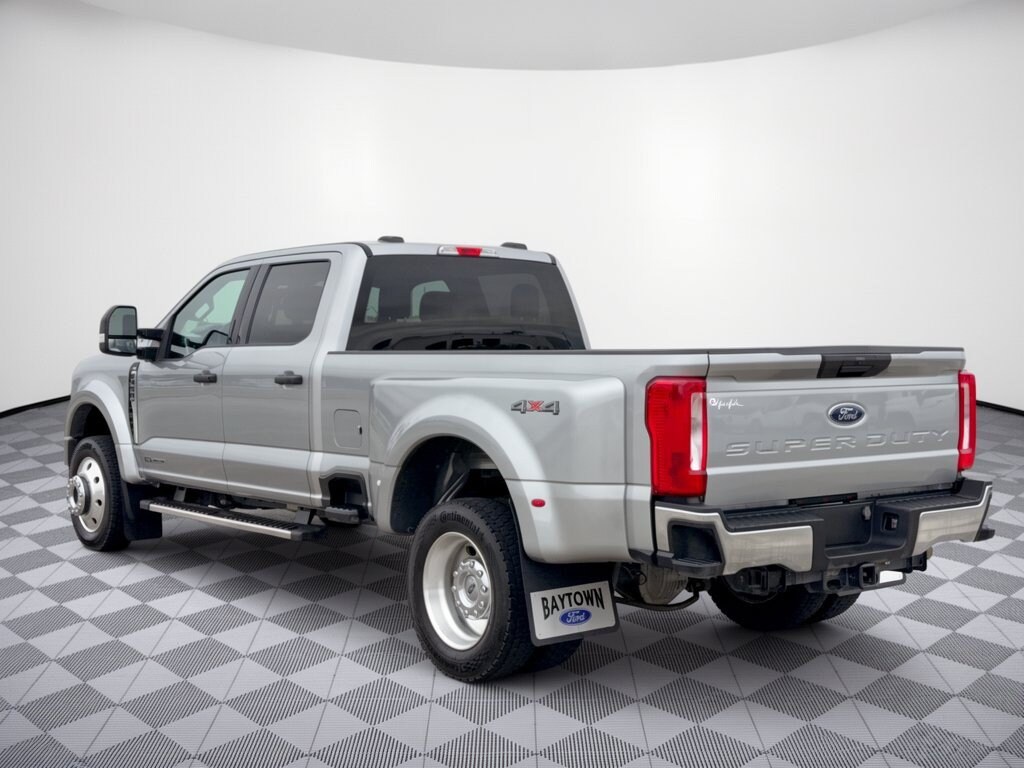 Used 2023 Ford F-450 XLT Truck Crew Cab