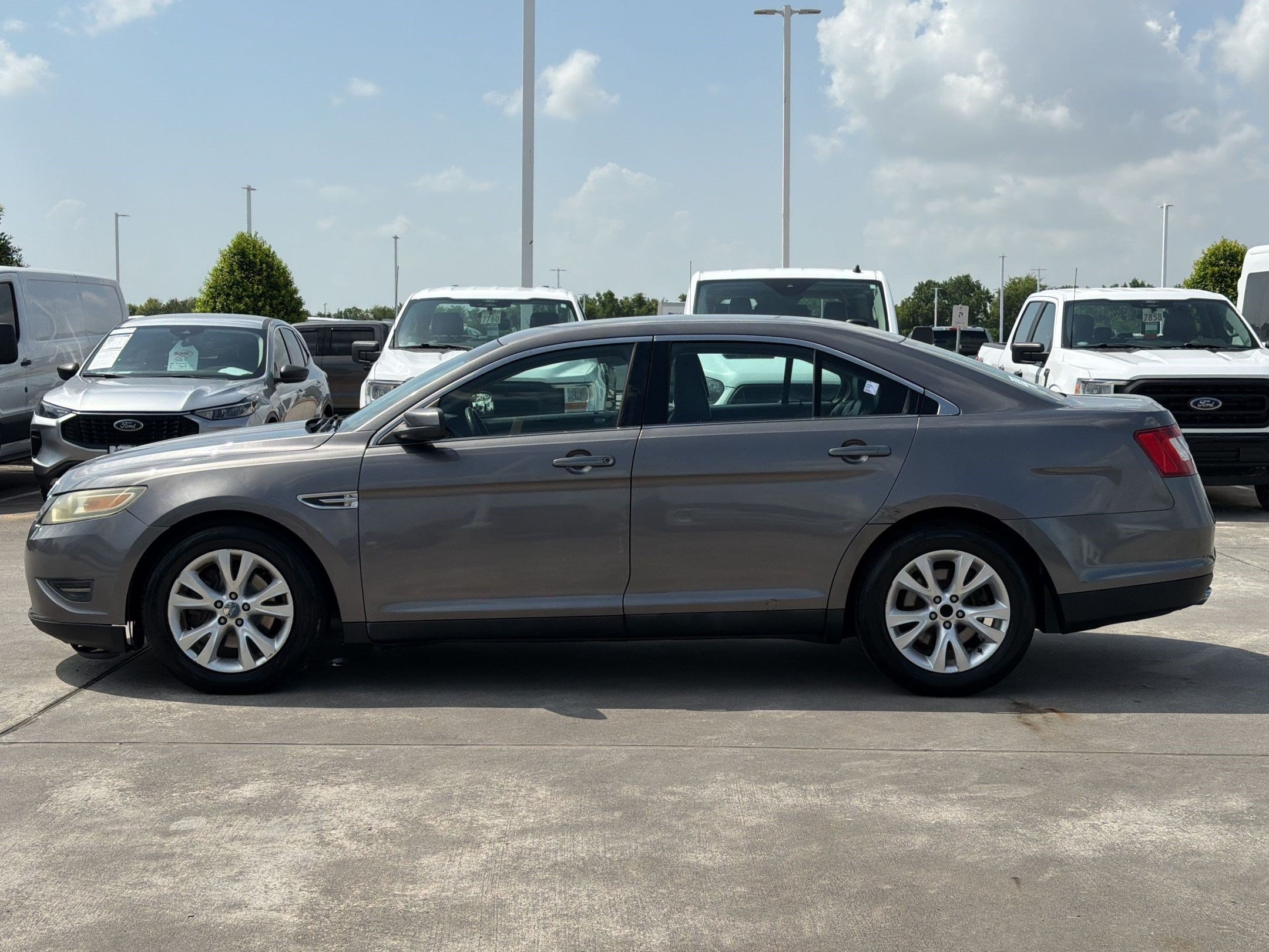 Used 2011 Ford Taurus SEL with VIN 1FAHP2EW4BG157294 for sale in Baytown, TX