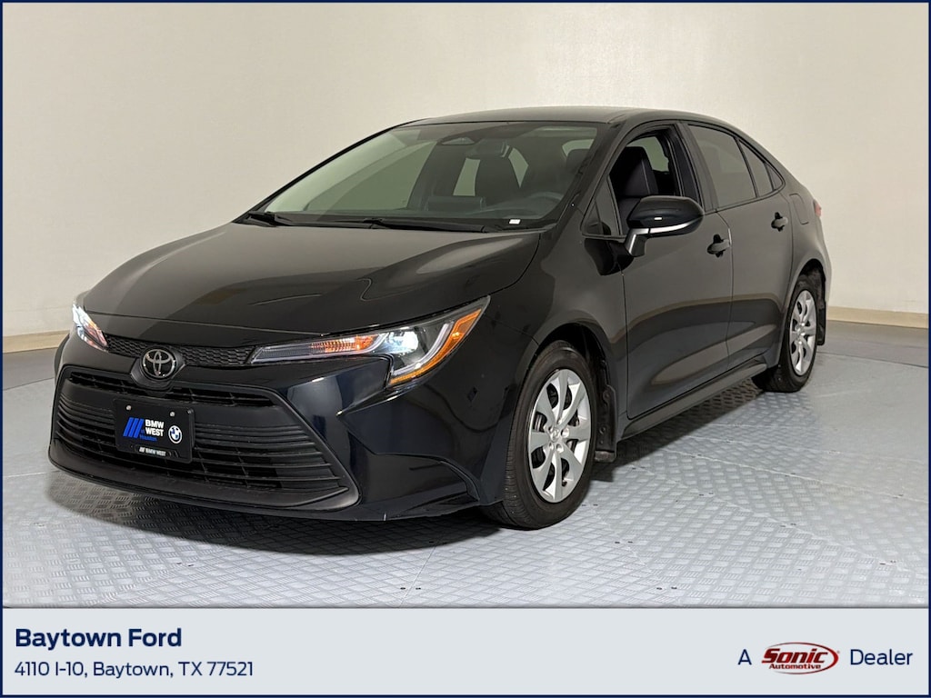 Used 2025 Toyota Corolla LE Sedan
