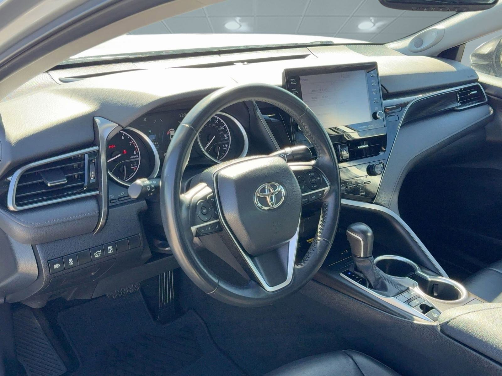 2023 Toyota Camry XLE V6 photo 4