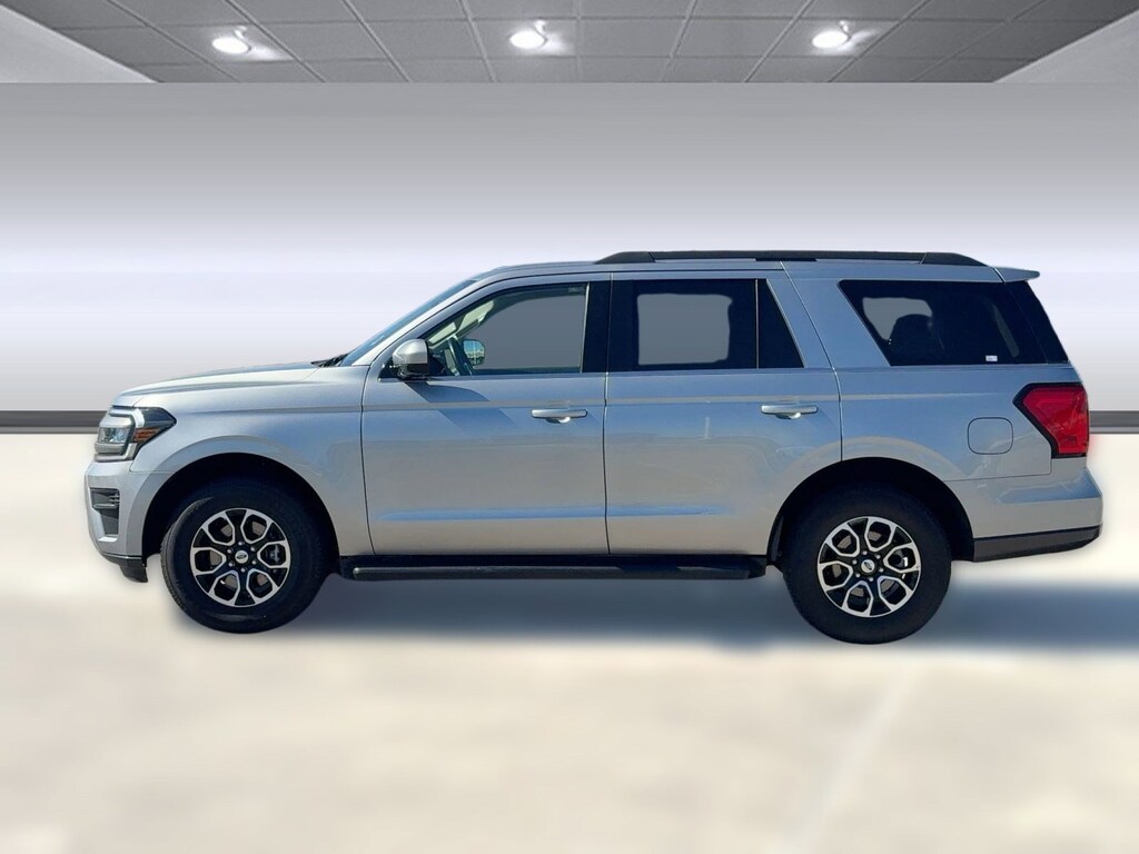 Used 2024 Ford Expedition XLT SUV