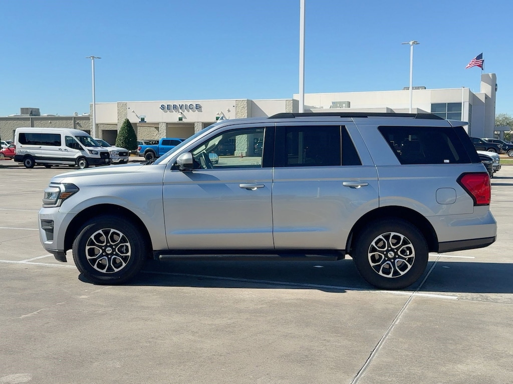 Used 2024 Ford Expedition XLT SUV