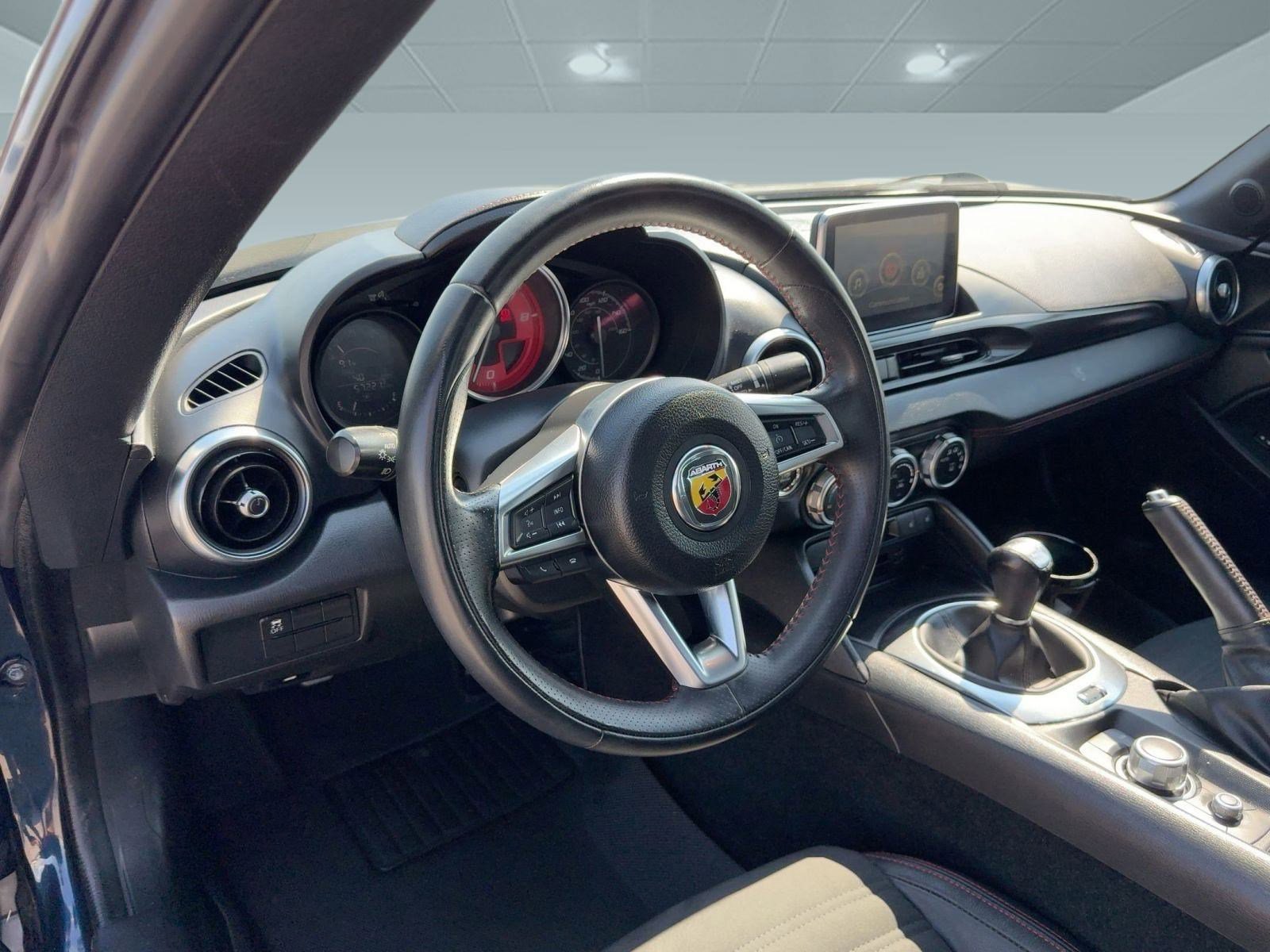 2019 Fiat 124 Spider Abarth photo 4
