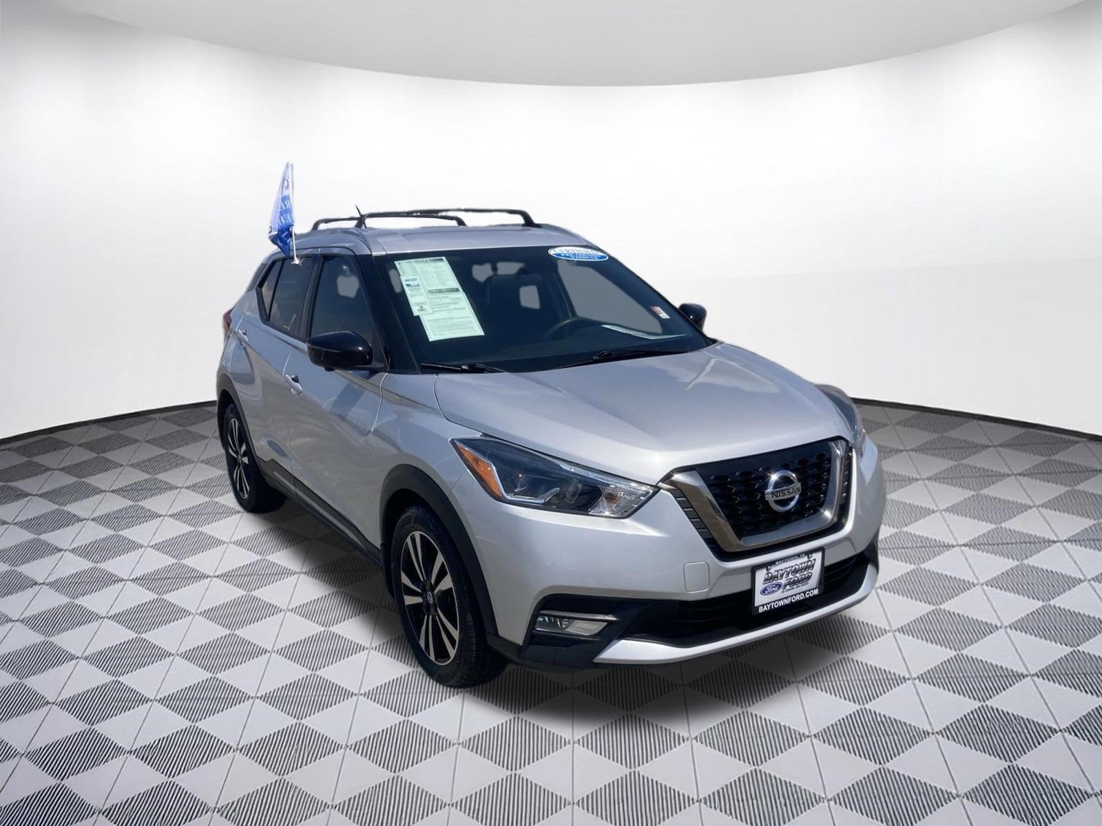 Used 2019 Nissan Kicks SR with VIN 3N1CP5CU9KL514832 for sale in Baytown, TX