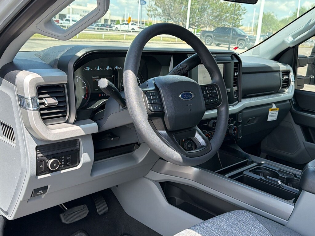 New 2026 Ford F-350 LARIAT TRUCK