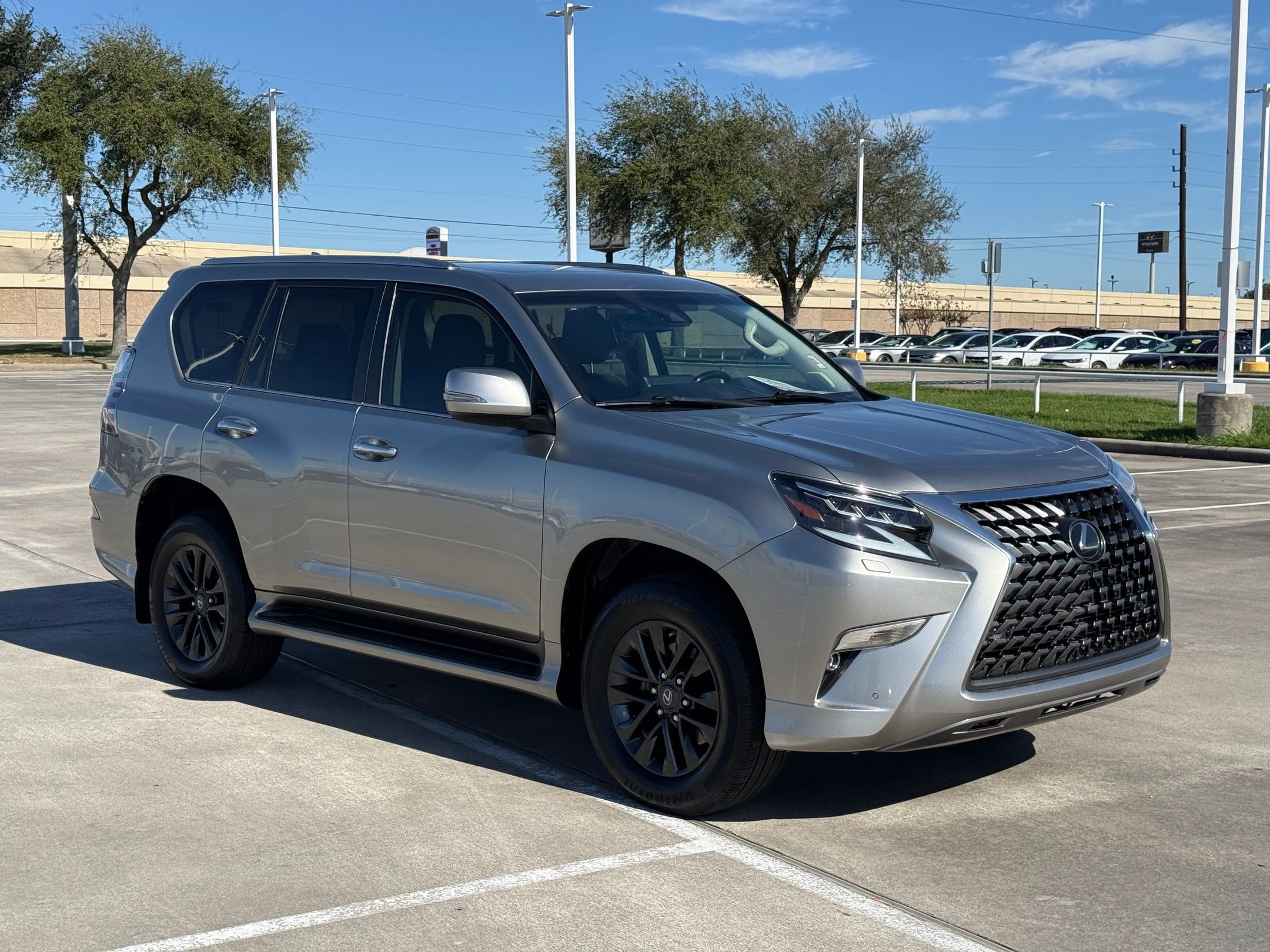 2022 Lexus GX 460 Premium photo 2