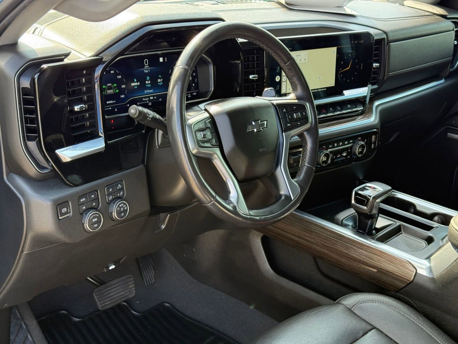 2022 Chevrolet Silverado 1500 RST photo 4