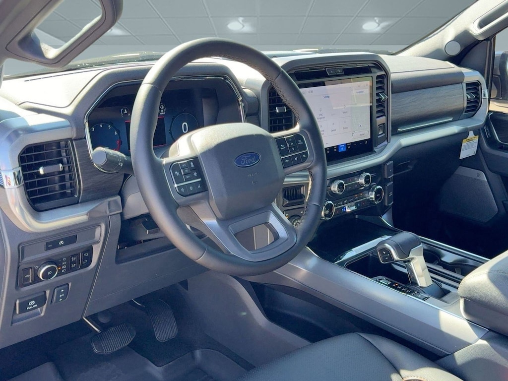 New 2025 Ford F-150 LARIAT TRUCK