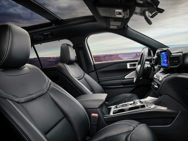 Ford Explorer interior