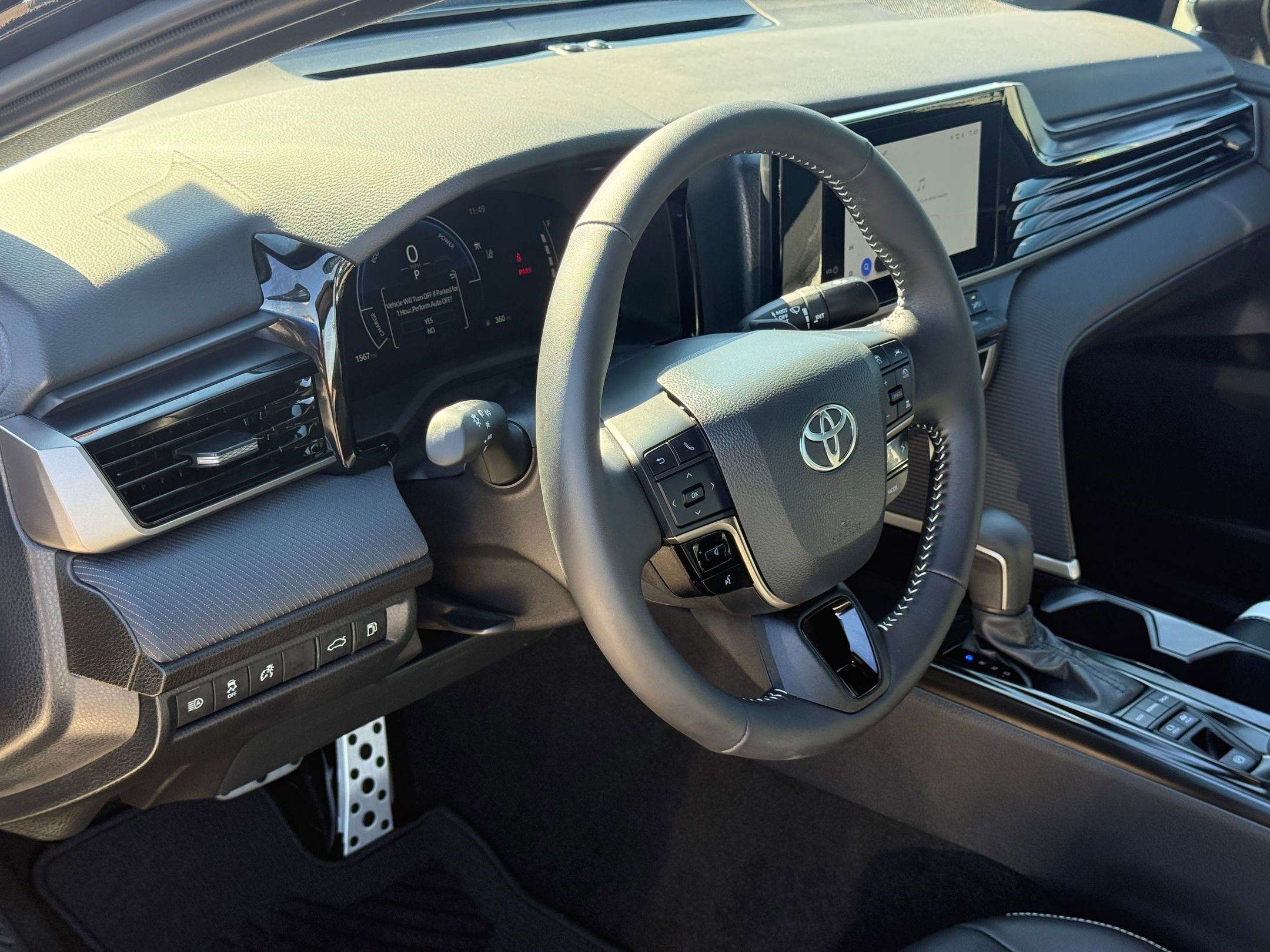 2026 Toyota Camry SE photo 3