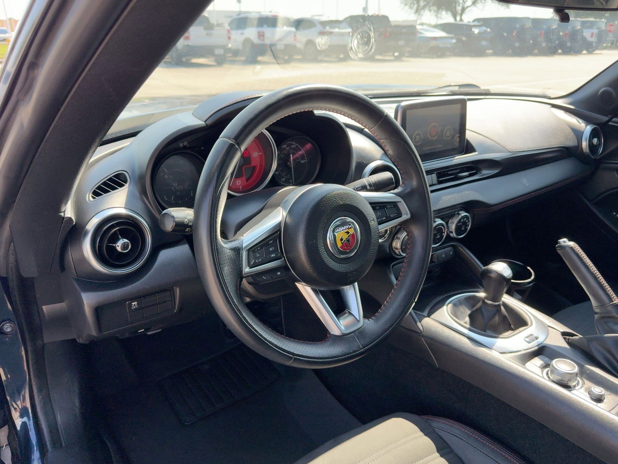 2019 Fiat 124 Spider Abarth photo 4
