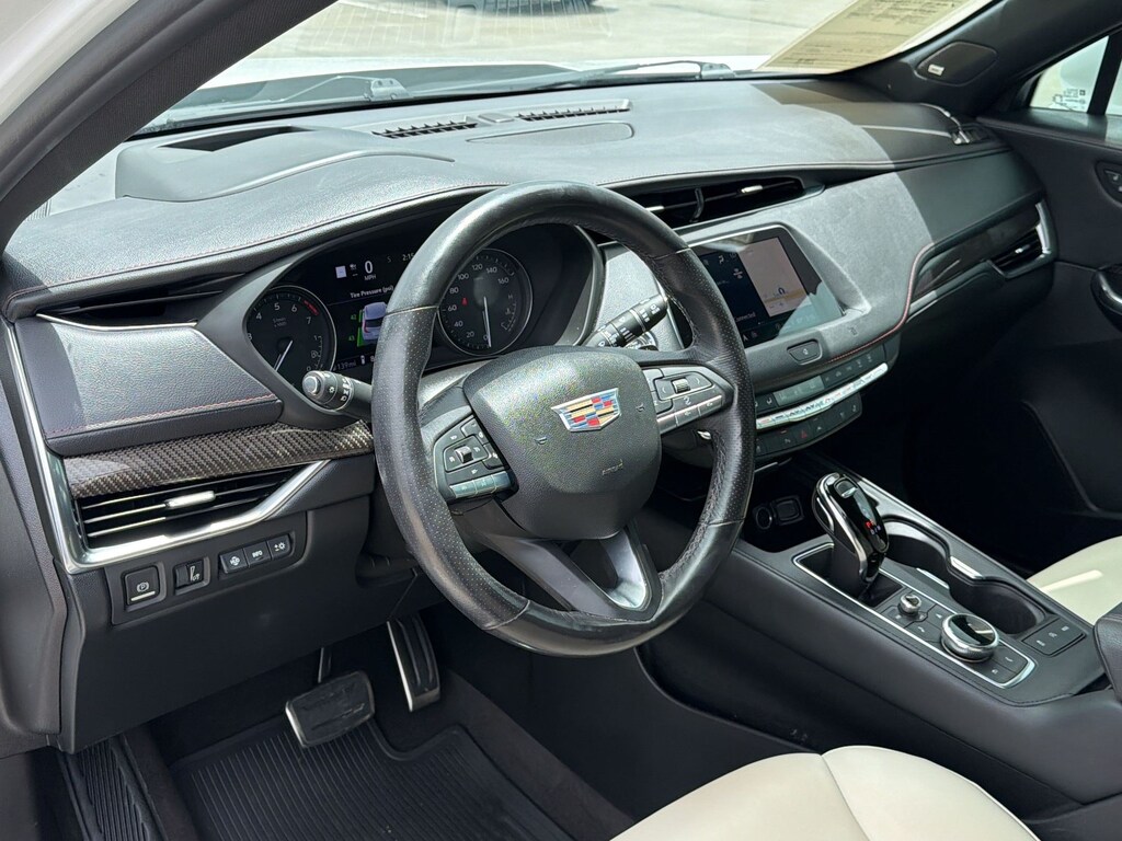 Used 2021 CADILLAC XT4 FWD Sport SUV