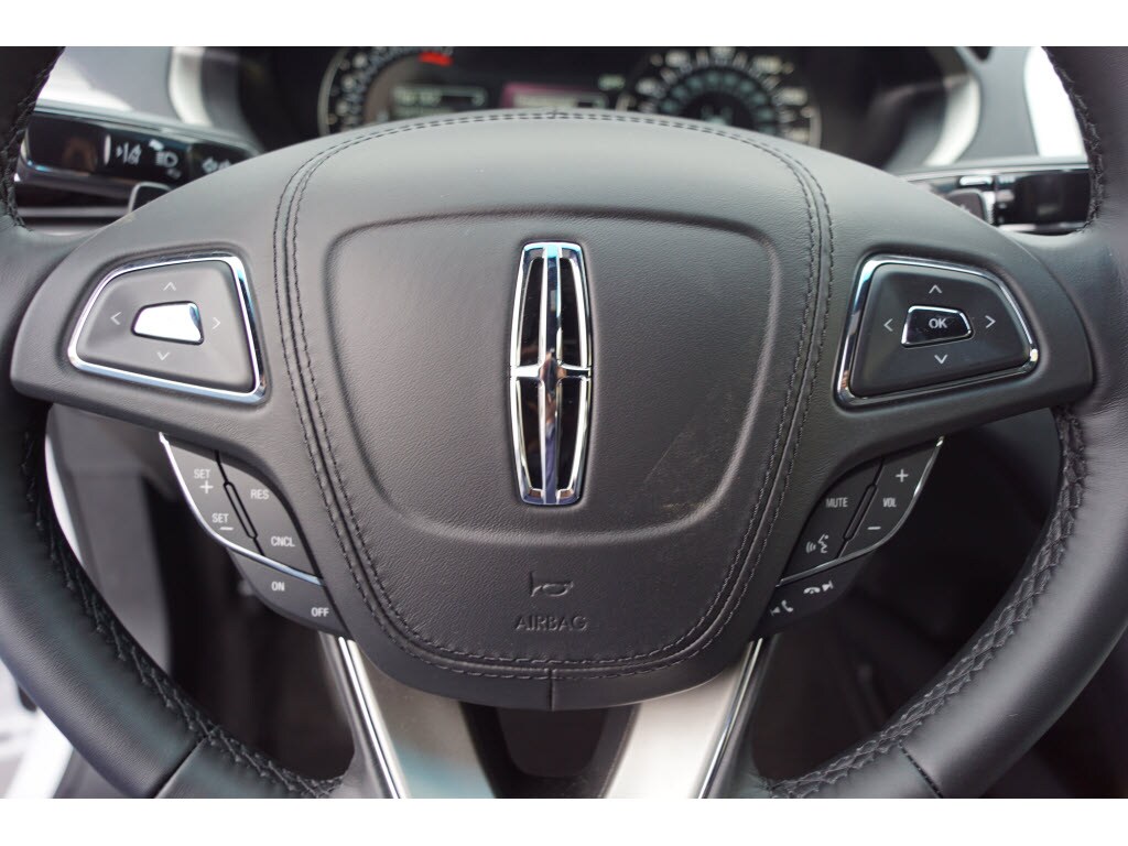 new 2019 lincoln mkz for sale at bayway lincoln vin 3ln6l5a9xkr609350 standard vehicle