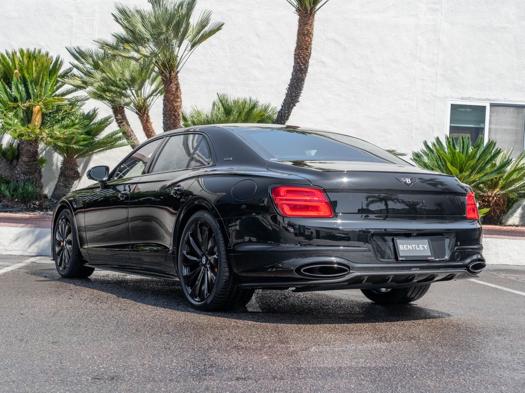 2025 Bentley Flying Spur Black Edition photo 2