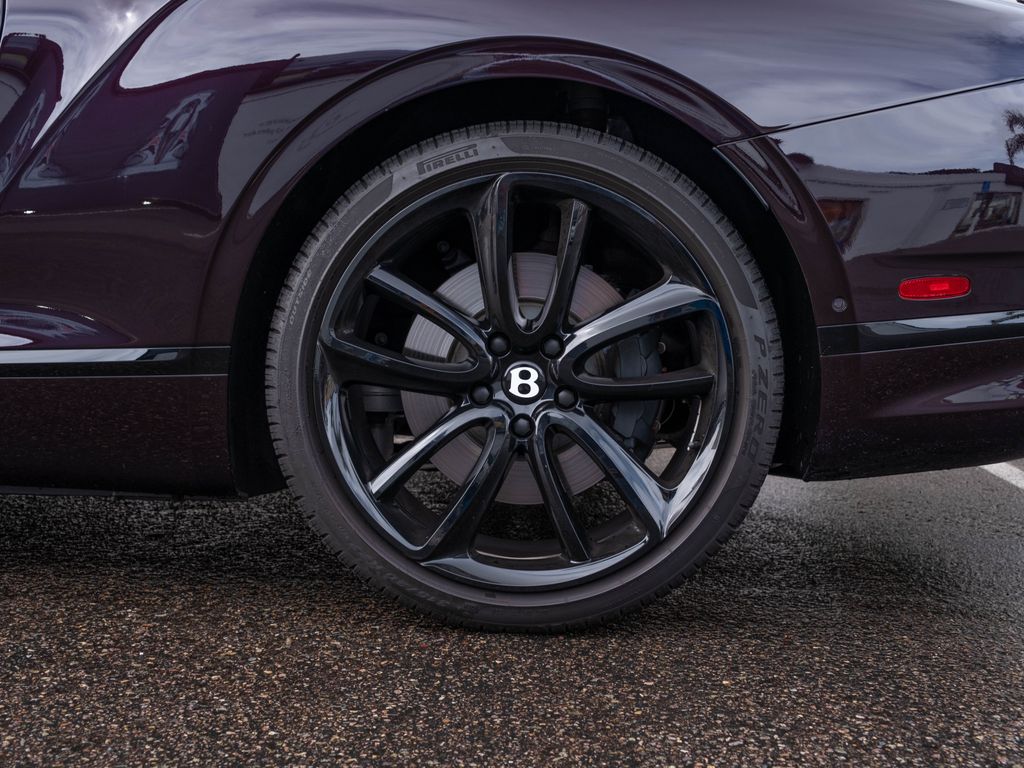 2024 Bentley Continental GT V8 photo 6