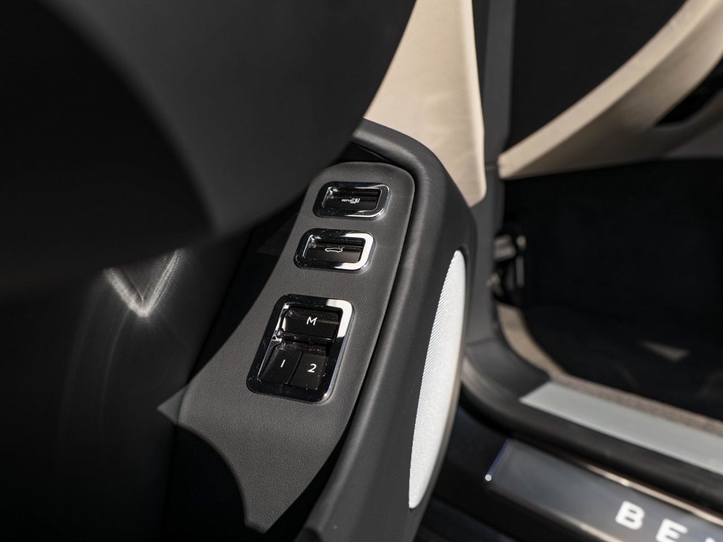 2026 Bentley Flying Spur - Photo 26