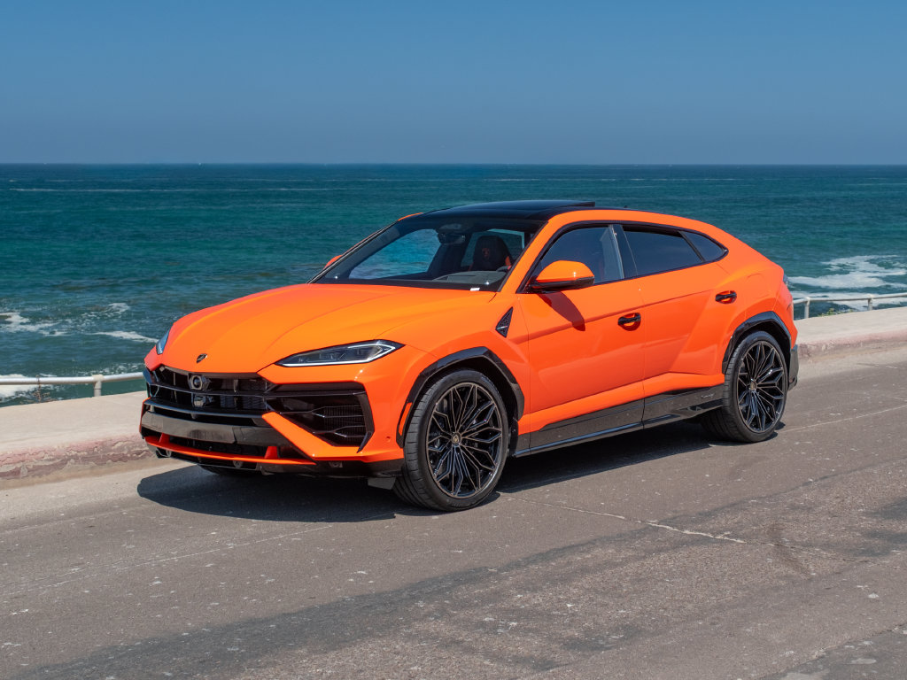 New 2026 Lamborghini Urus SE SUV