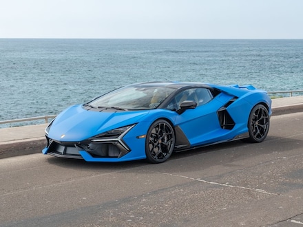 2025 Lamborghini Revuelto Base Coupe