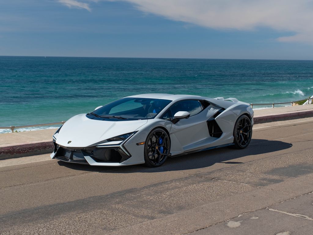 2026 Lamborghini Revuelto's photo