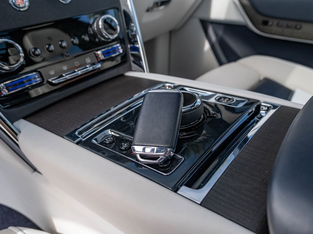 2019 Rolls-Royce Cullinan Base - Photo 14
